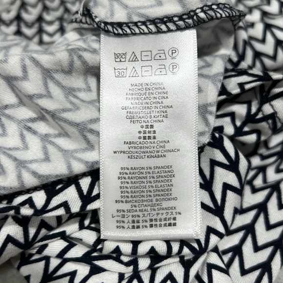 Michael Michael Kors Cold Shoulder Top - Picture 3 of 4